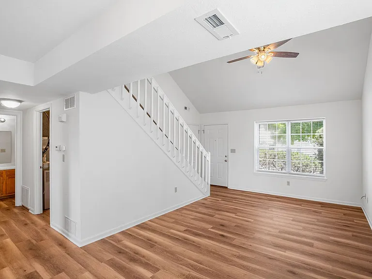 3515-3517 Prescott Dr. — Photo 4