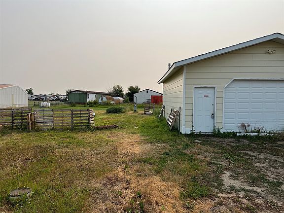 4th image of 1334 Eisenhower Ave