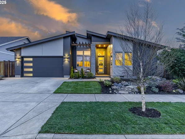 1968 John Day Dr, Eugene, OR 97408