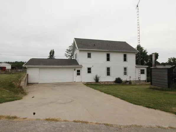 8509 Chase Ridge ROAD, Potosi, WI 53820