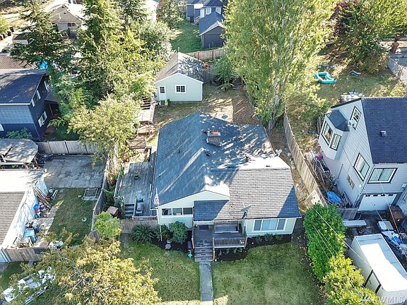 4th image of 1038 E 46th St