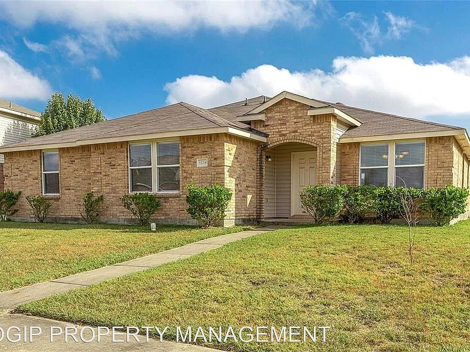 1st image of 1228 Cyprus Dr