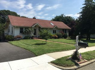 17 E Mapleshade Ln, Marmora, NJ 08223
