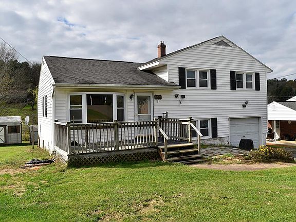 2nd image of 108 Ernie Pyle St