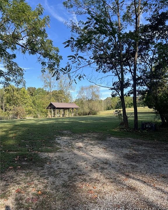 2nd image of 447 E Williams Lane