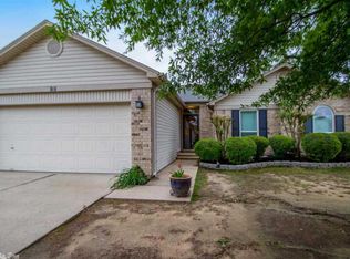 99 Meadow Ridge Loop, Maumelle, AR 72113