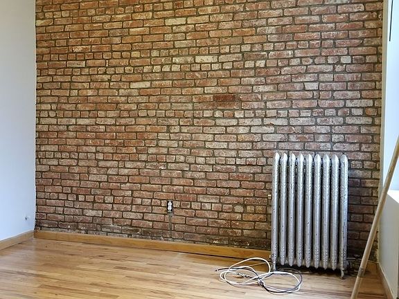 5th image of 811 Saint Johns Pl #3C