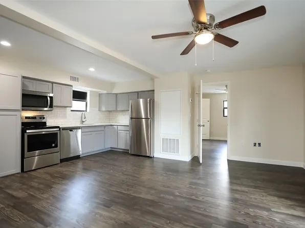 5504 La Branch St #11, Houston, TX 77004