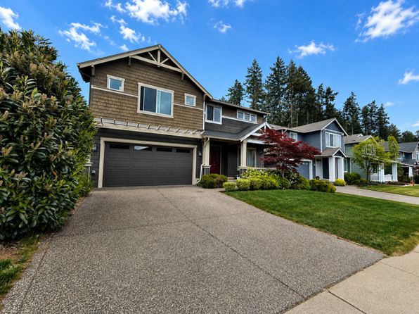 1896 Claret Loop NW