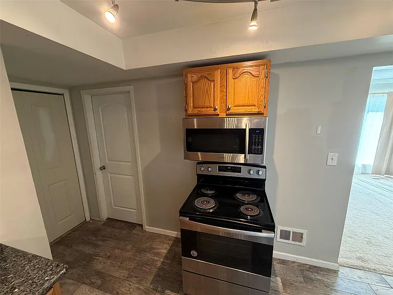 29828 City Center Dr #1 — Photo 10