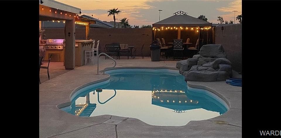 2nd image of 2421 E Prickly Pear Dr