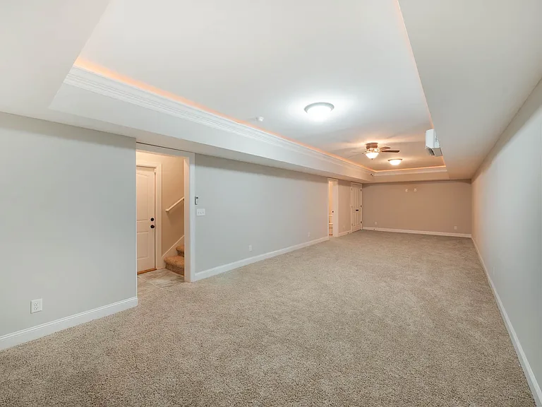 7950 Chianti Way — Photo 33
