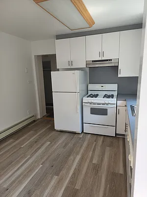 Rented by Astoria Park Realty Group Inc | media 21