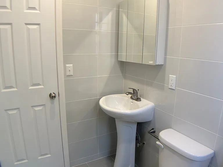 2 Doscher St #1 — Photo 11