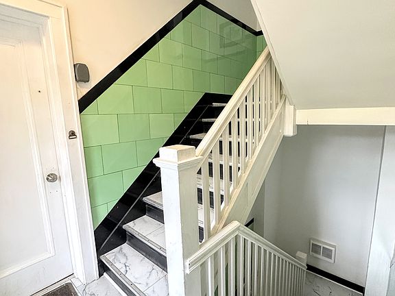 3rd image of 1326 Arkansas Ave APT 4