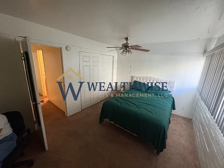951 N Euclid Ave — Photo 9