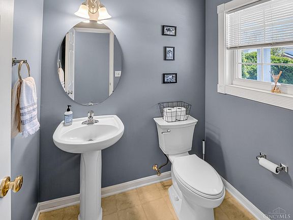 3rd image of 5925 Marsh Cir