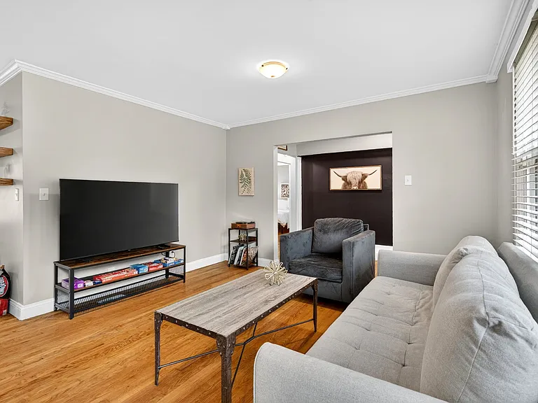 1091 Purcell Ave — Photo 9