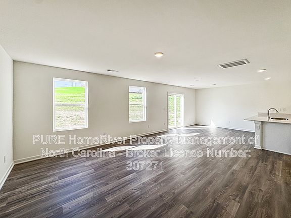 2nd image of 610 Fleer Rd