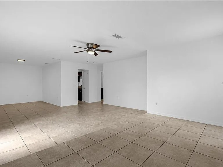 5214 Kempston Dr — Photo 8