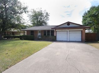 519 Vernet St, Richardson, TX 75080