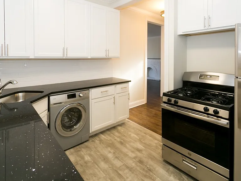 1132 Maple Ave #3 — Photo 4
