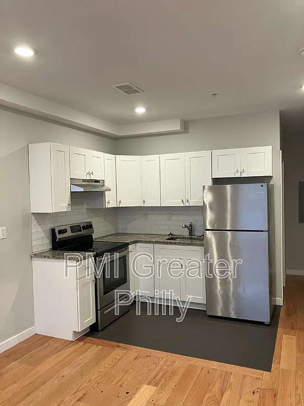 2 bed, 1.5 bath, $1,195 — Photo 2