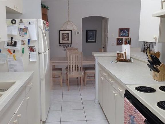 3rd image of 3885 Zambrana Ave