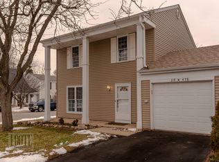 29W478 Candlewood Ln, Warrenville, IL 60555