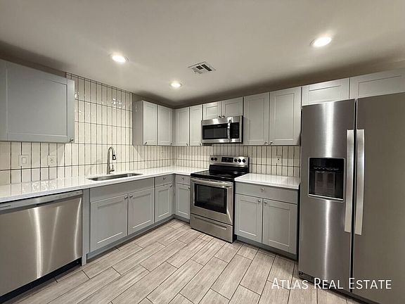 2nd image of 3412 W Orangewood Ave