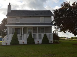 611 N Main St, Olivet, MI 49076
