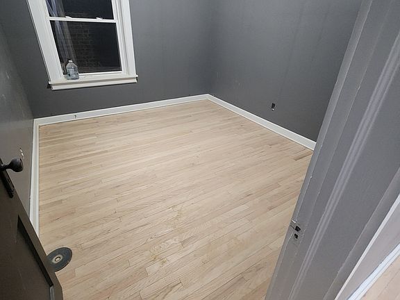 3rd image of 7637 S Paulina St #1