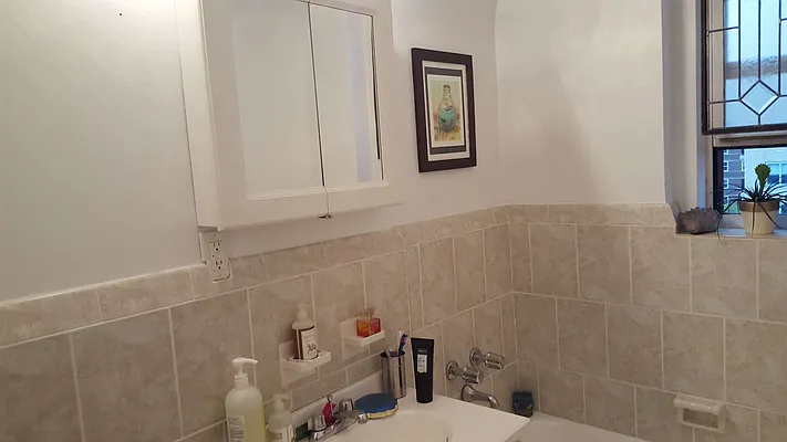 Rented by The Coop Connection LLC | media 26