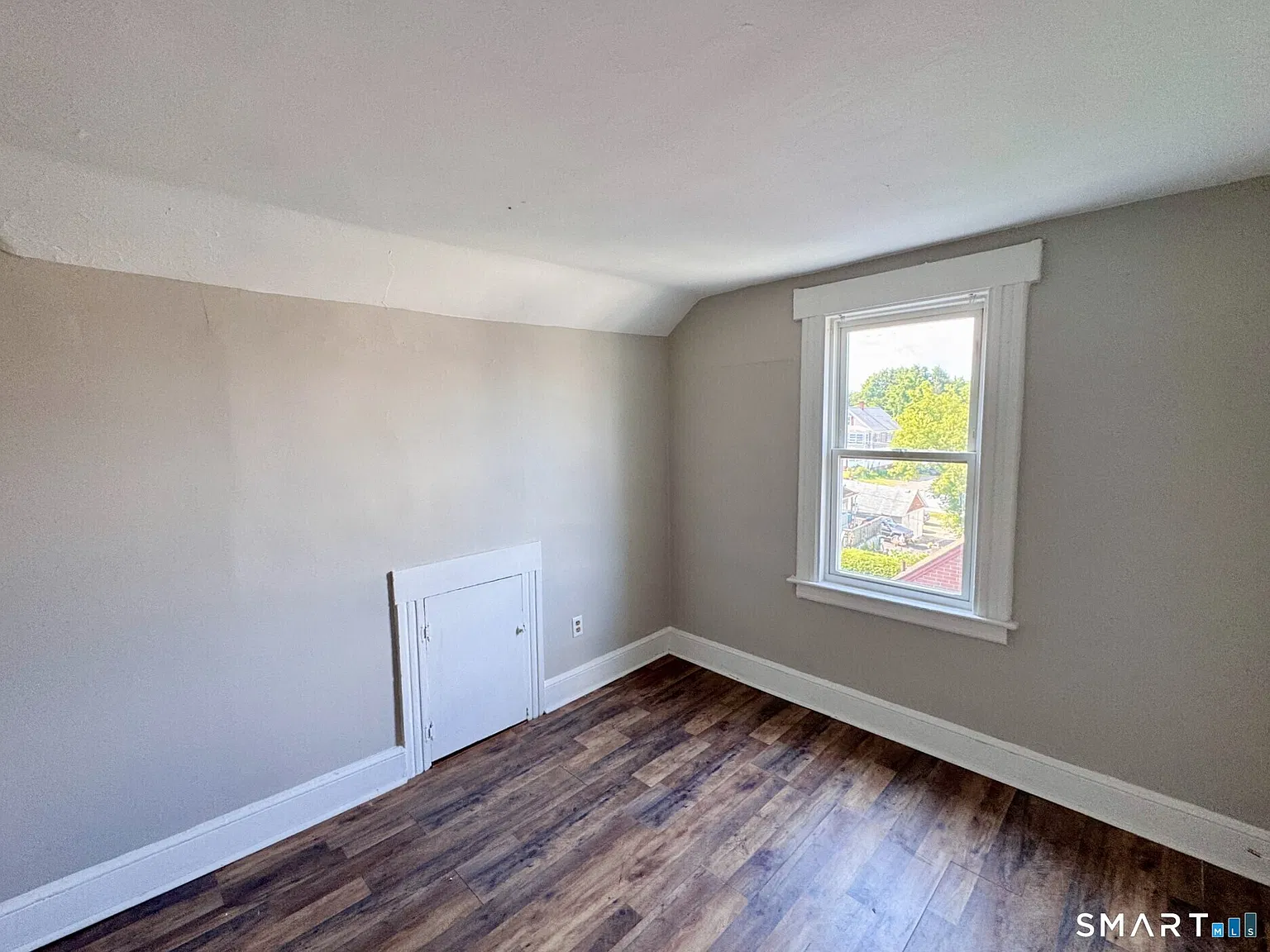 1 bed, 1.0 bath, 450 sqft, $1,100 — Photo 3