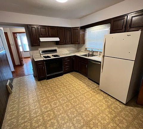 3rd image of 4225 Herbert Ave