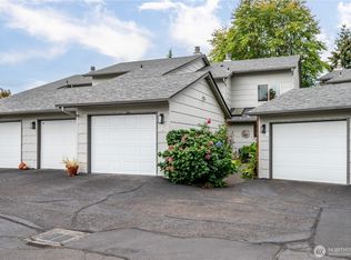 2353 40th Ave APT 3, Longview, WA 98632