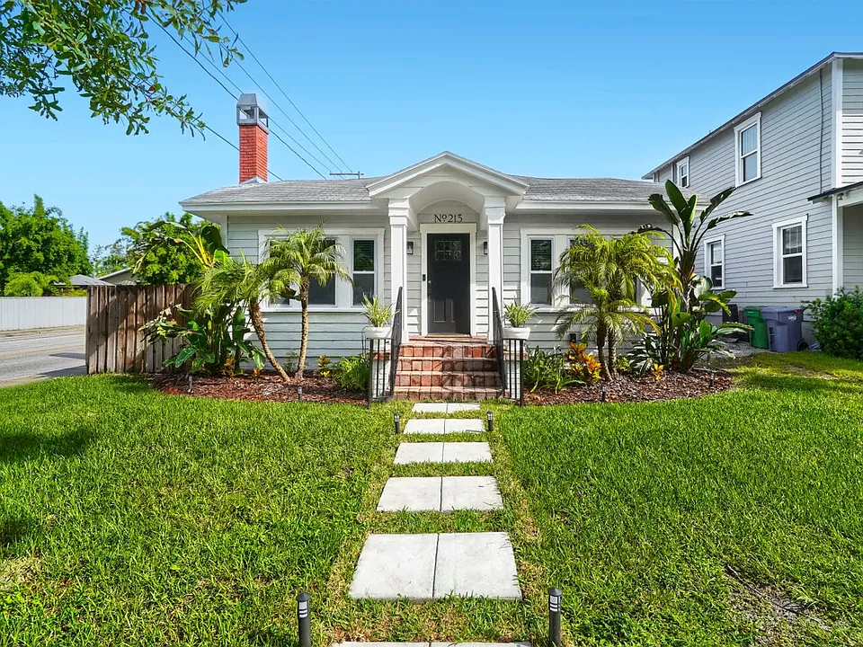 213 W Frierson Ave
