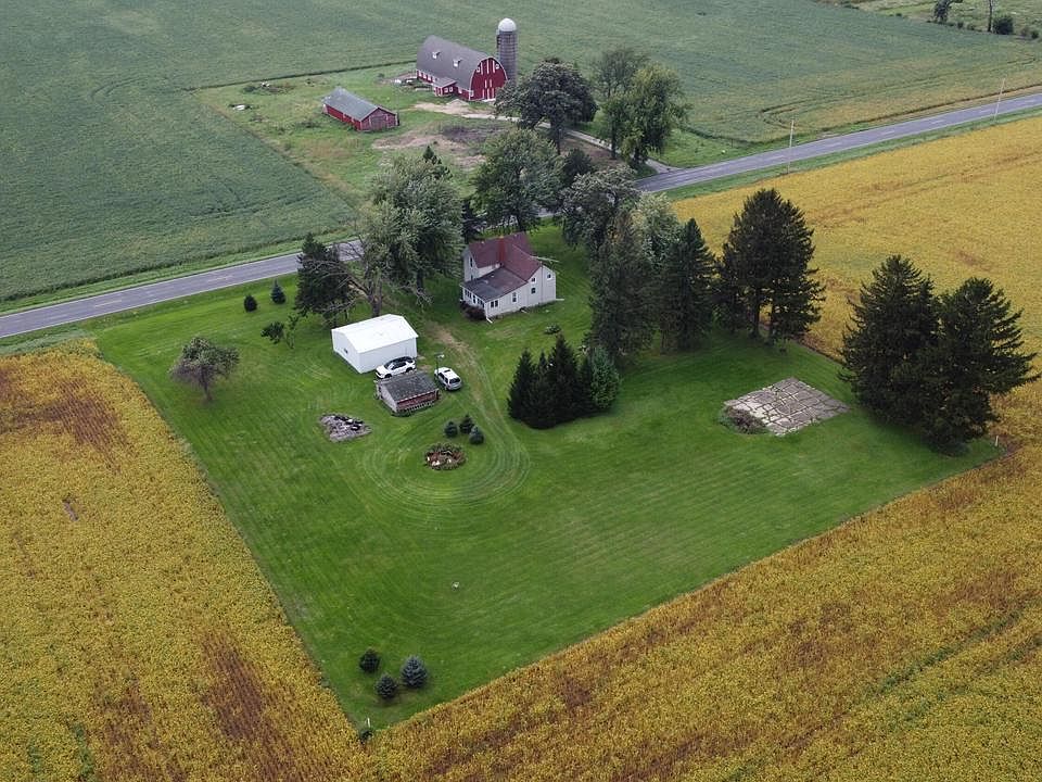 1st image of W6738 Stateline Rd ROAD