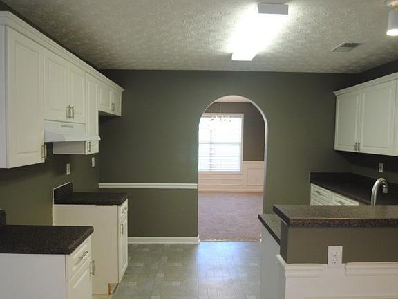 4th image of 445 Saddle Bow Dr