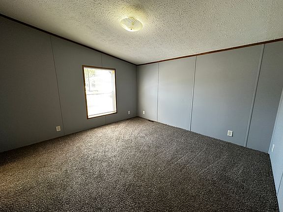 4th image of 46317 Abbey Dr #441