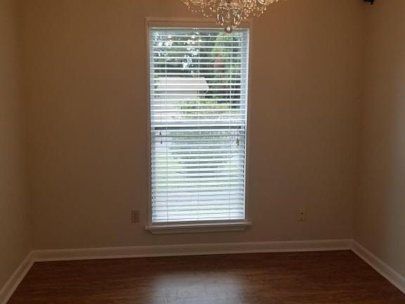 3rd image of 1007 Coral Dr