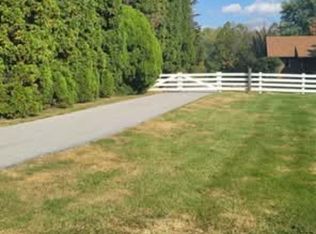 5094 Indian Hills Dr, Edwardsville, IL 62025