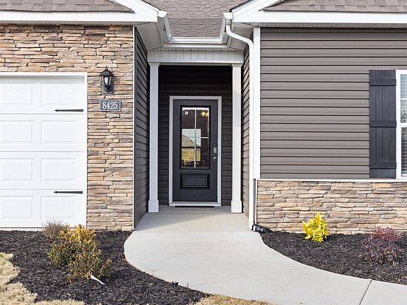 4th image of 8425 Bramble Berry Ln