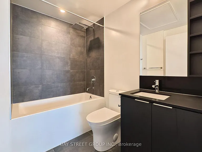 8 Wellesley St E #3910 — Photo 22