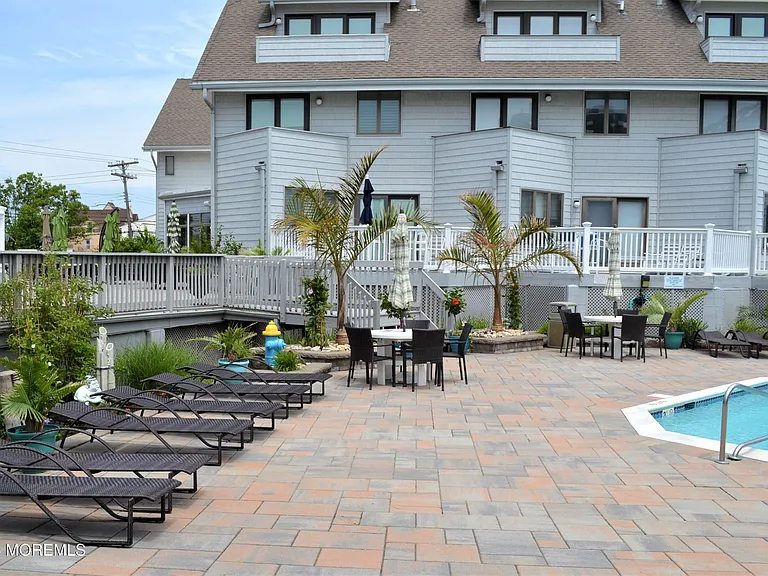 900 Ocean Ave #29 — Photo 13