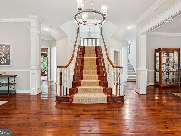 4th image of 5671 Nomes Ct