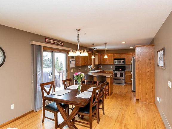 5th image of 3761 David Ln SW