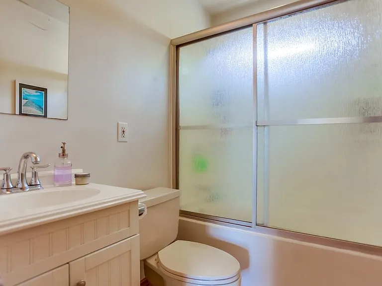 1063 Loring St — Photo 23