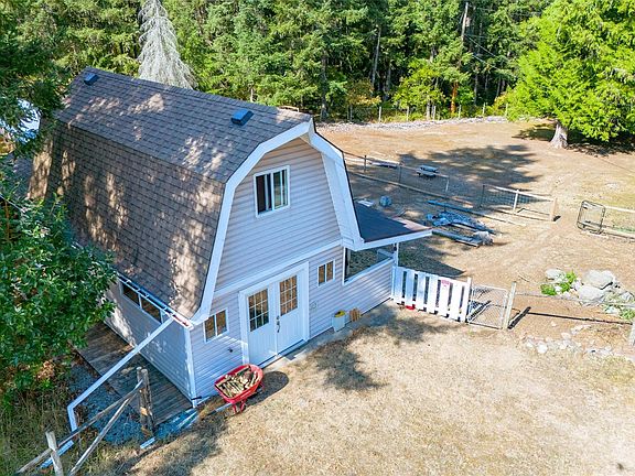 2nd image of 2789 Vanappelen Rd