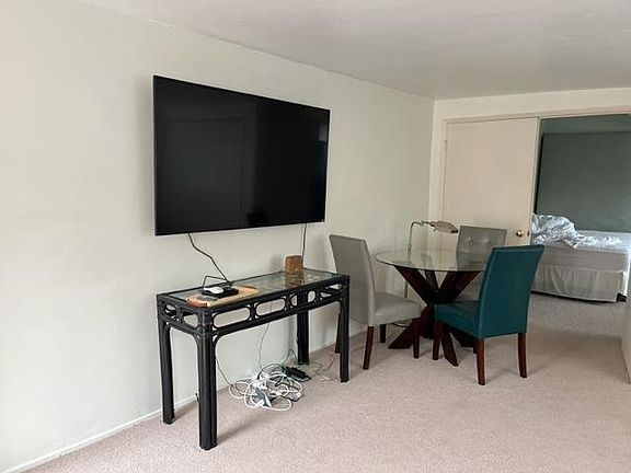 4th image of 7444 Miramar Ave